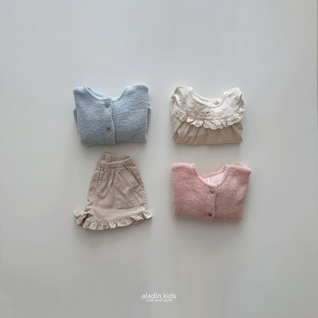 aladin / york embroidery blouse