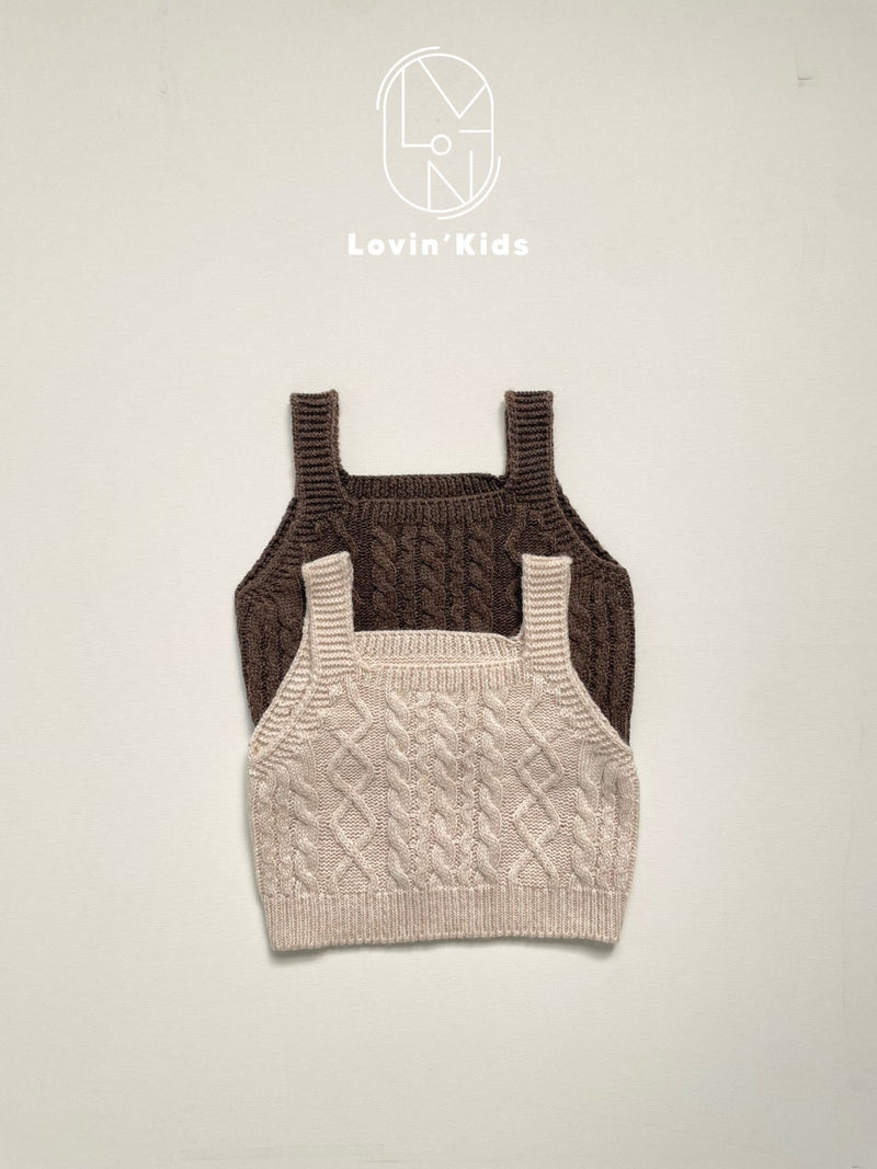 lovin / knit vest