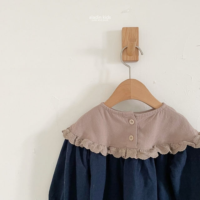 aladin / york embroidery blouse