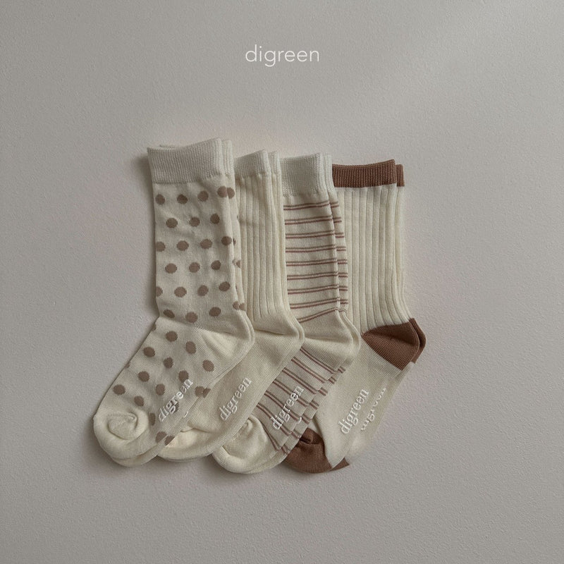 digreen / together white socks