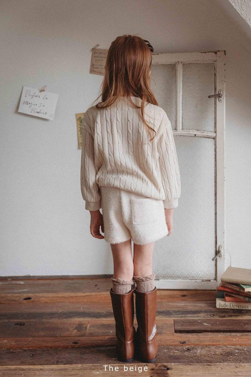 the beige / knit shorts