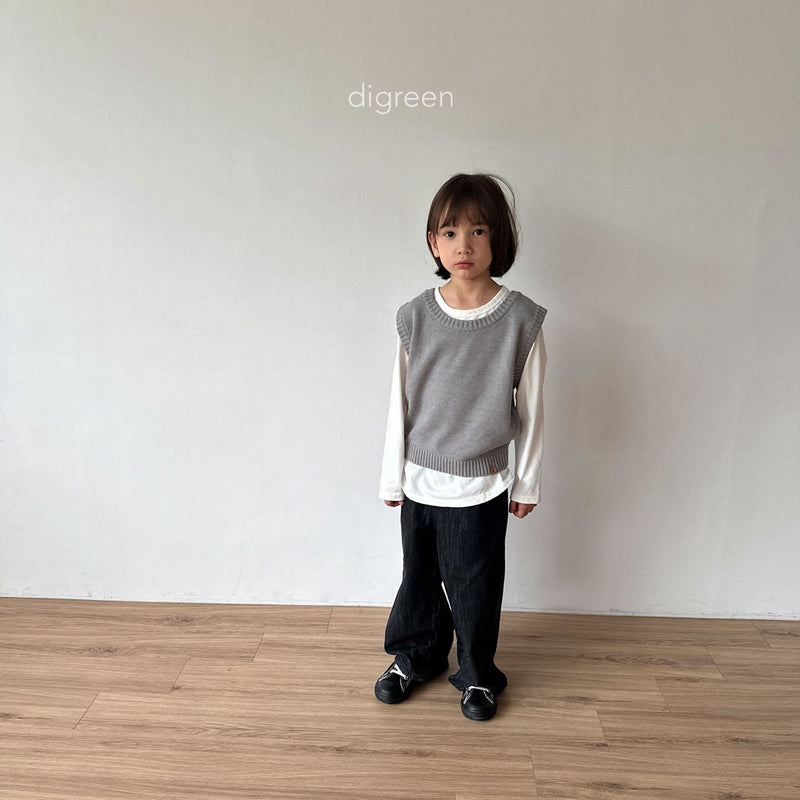 digreen / letter tee