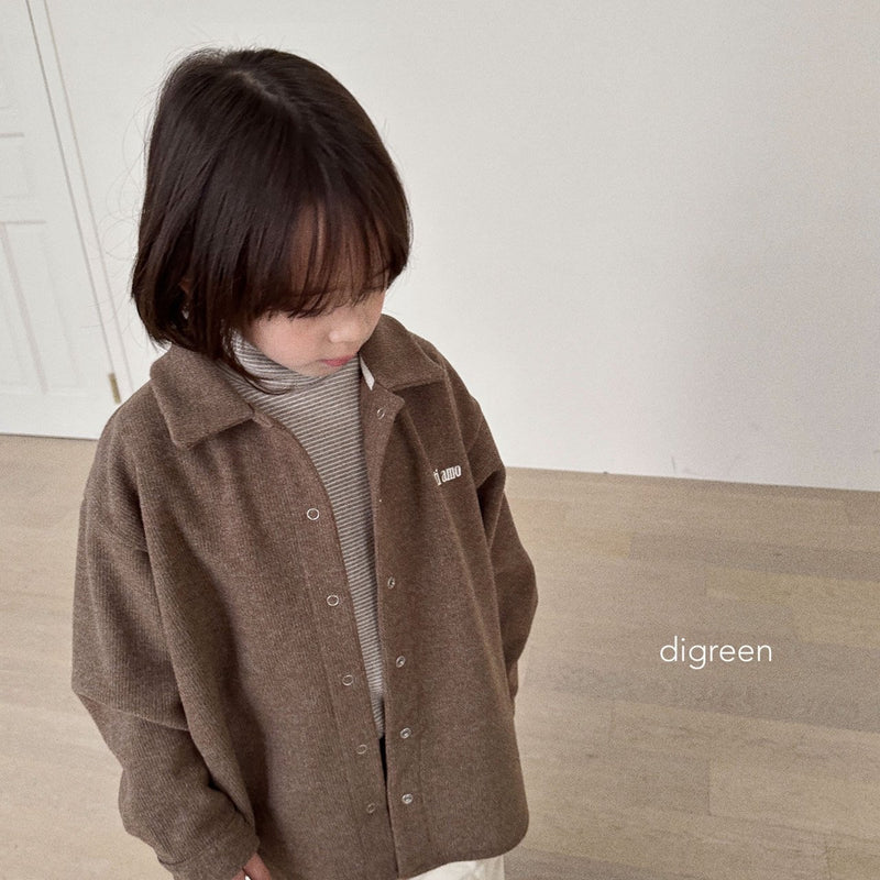 digreen / daily turtleneck tee