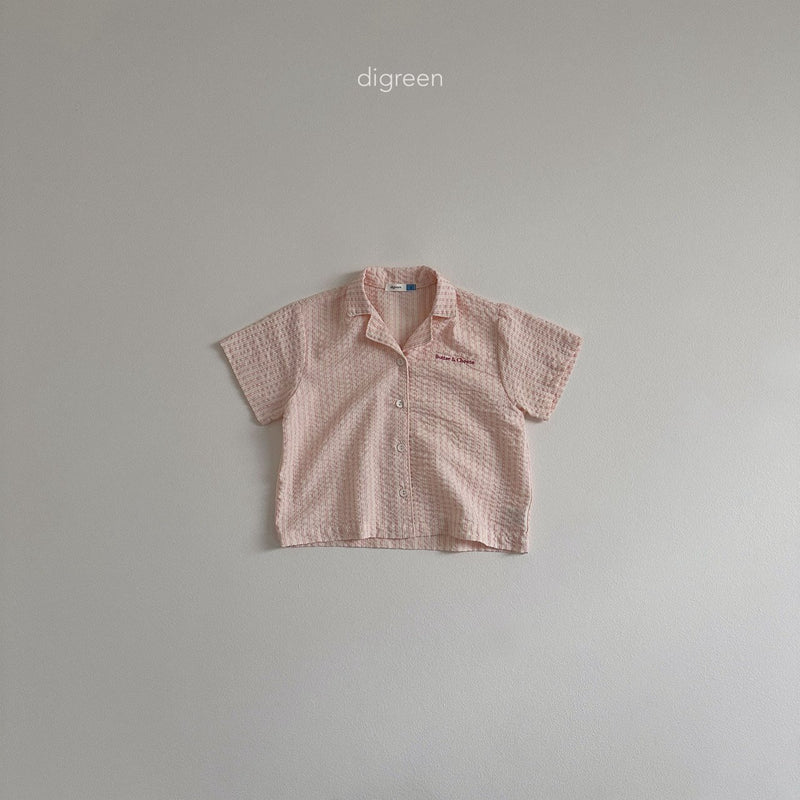 digreen / butter shirt