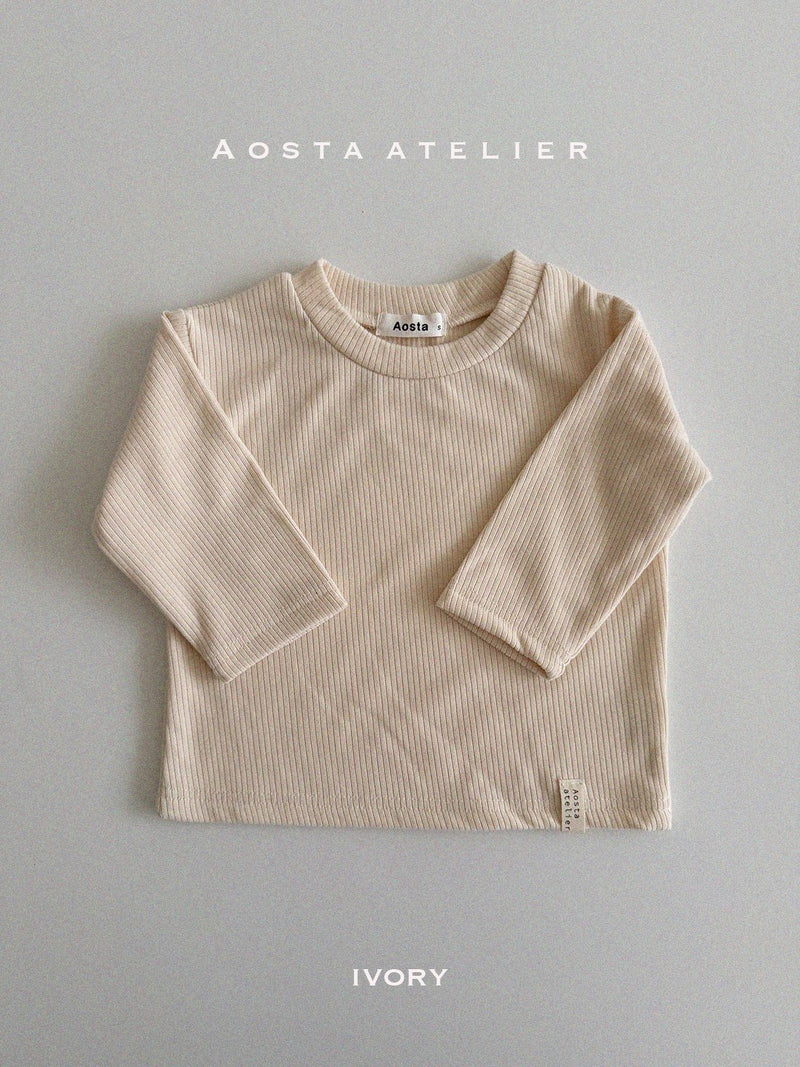 aosta / essential t