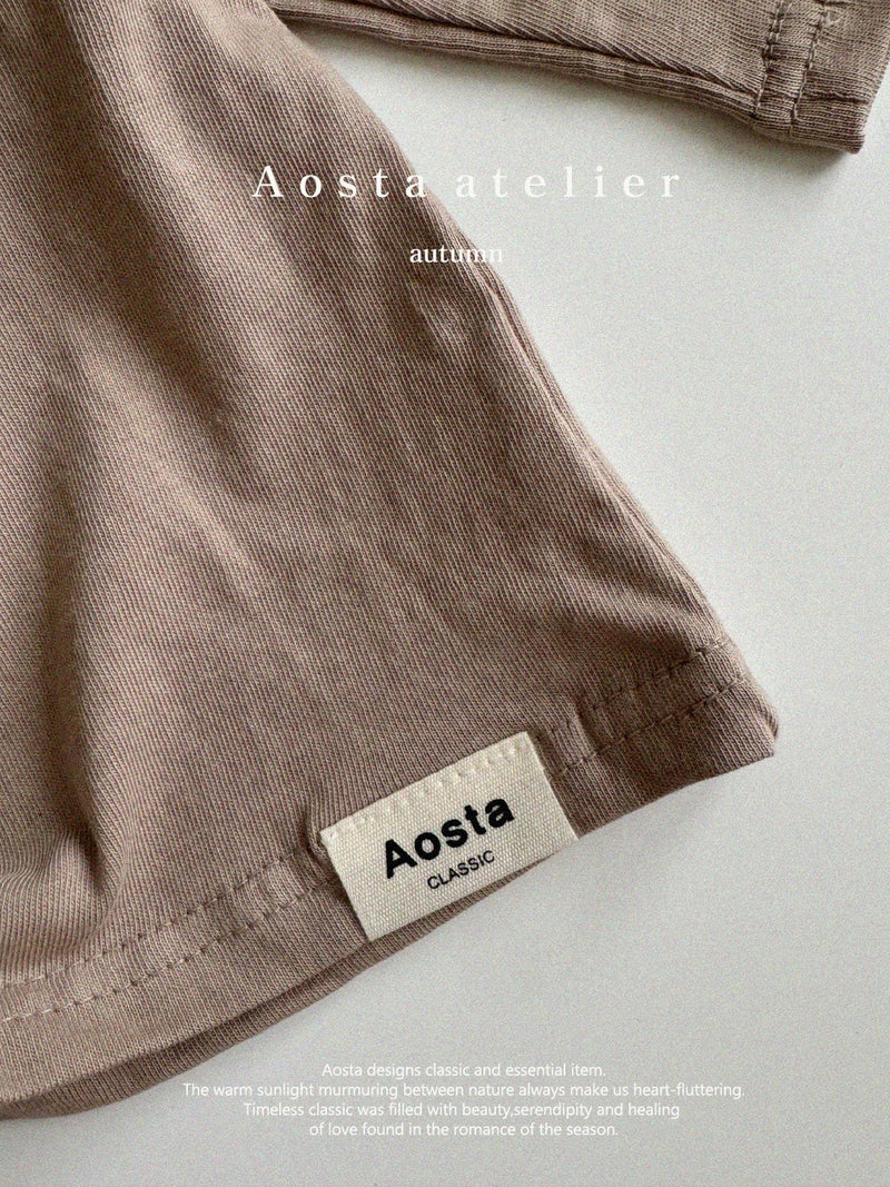 aosta / essential tee