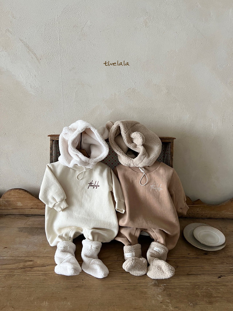 thelala / poo half polar suit
