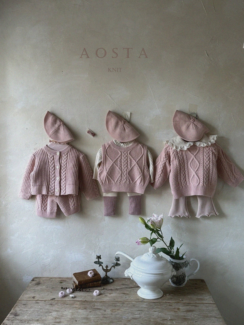 aosta / camellia tee