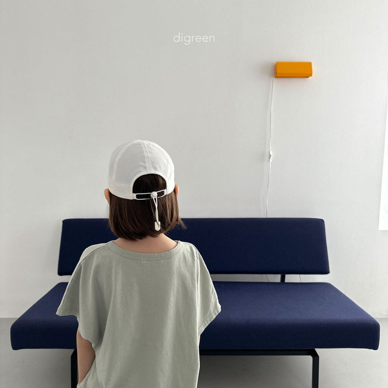 digreen / string cap