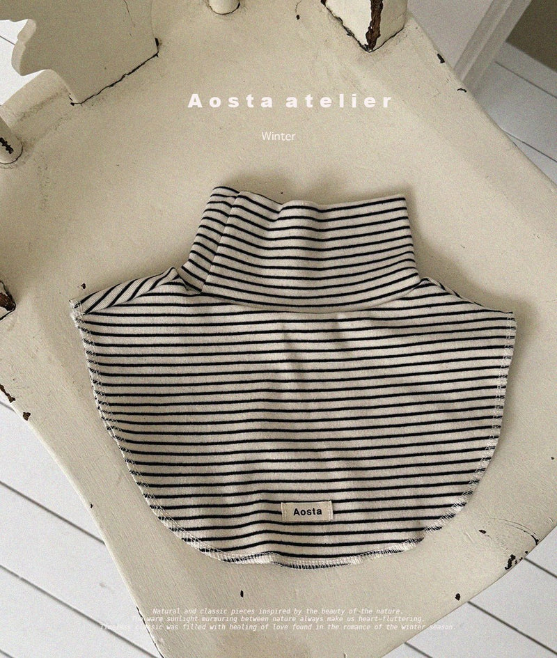 aosta / fake turtleneck