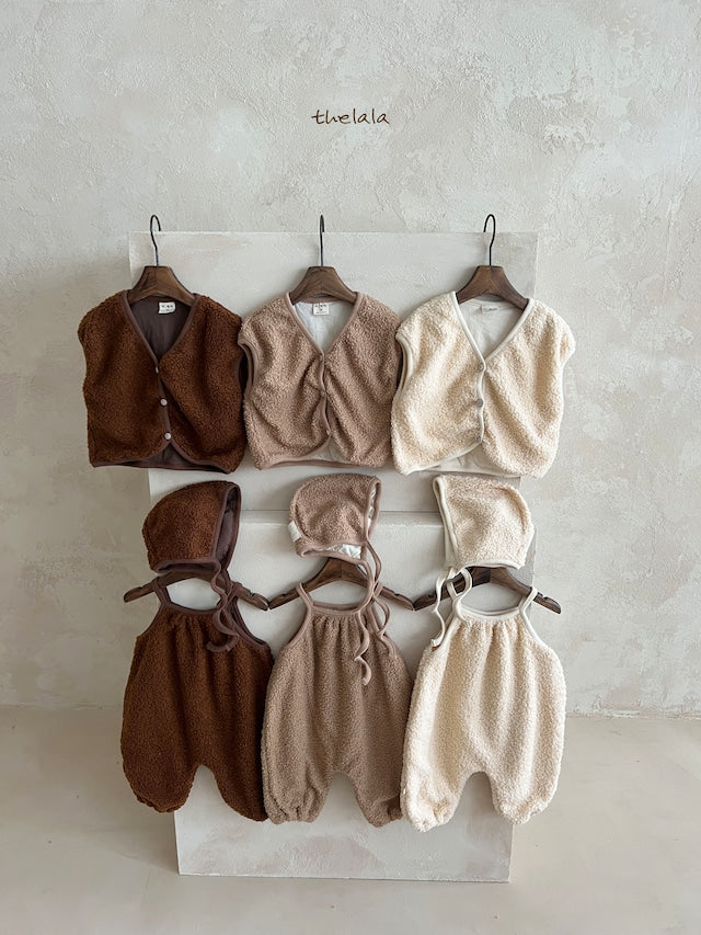 thelala / poodle vest