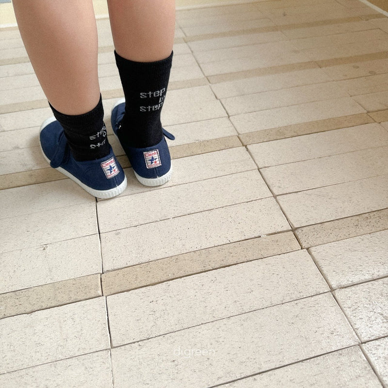 digreen / step socks【for kids】