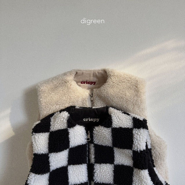 digreen / crispy vest