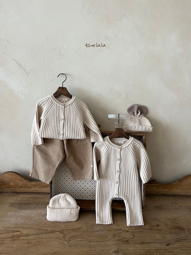 thelala / bunny knit beanie