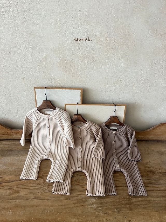 thelala / open knit suit