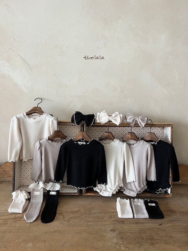 thelala / holy tee