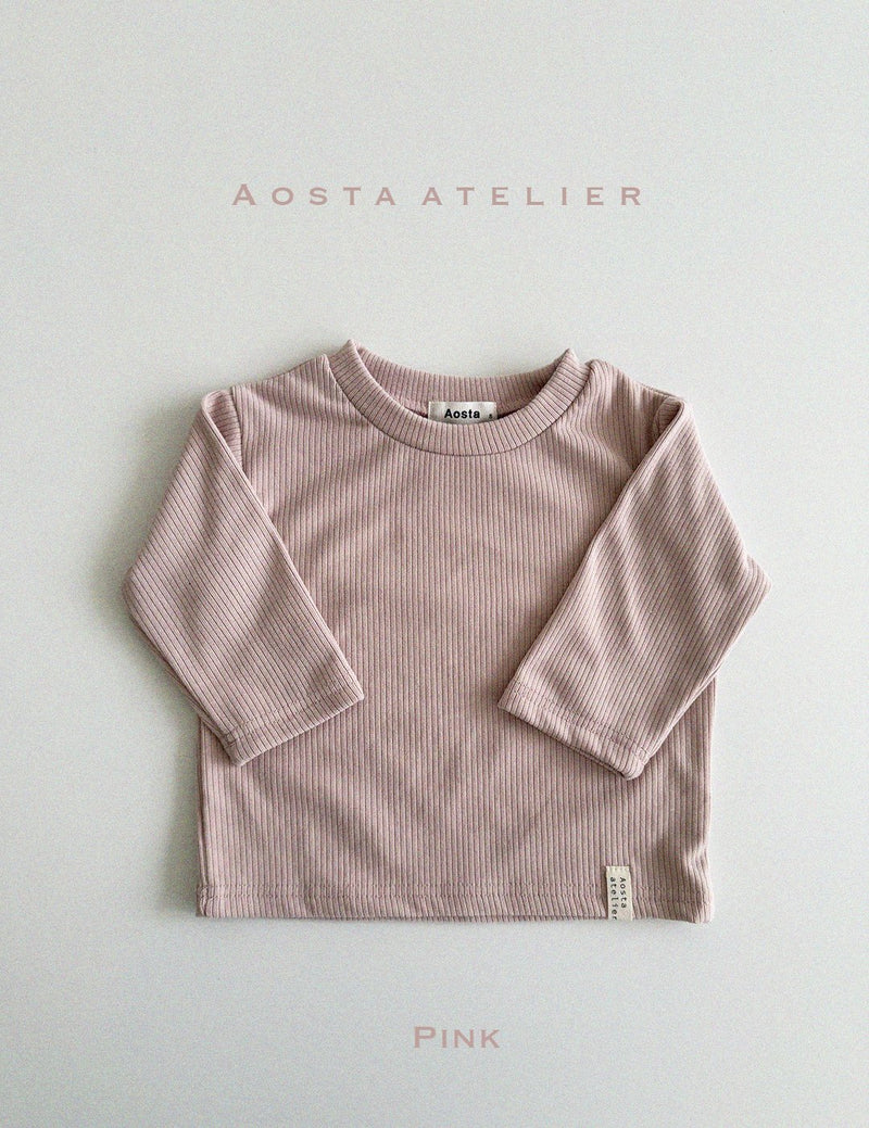 aosta / essential t