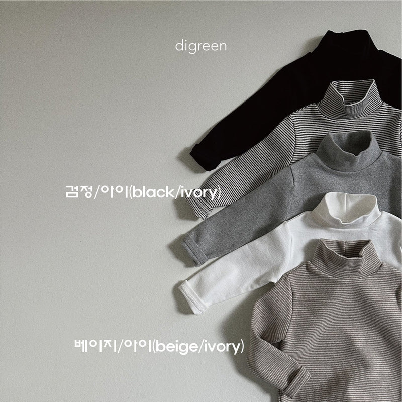 digreen / daily turtleneck tee