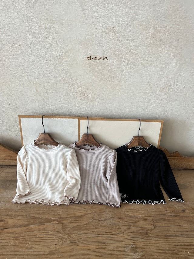 thelala / holy tee