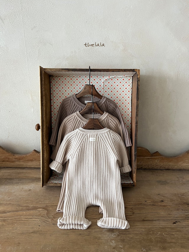 thelala / open knit suit