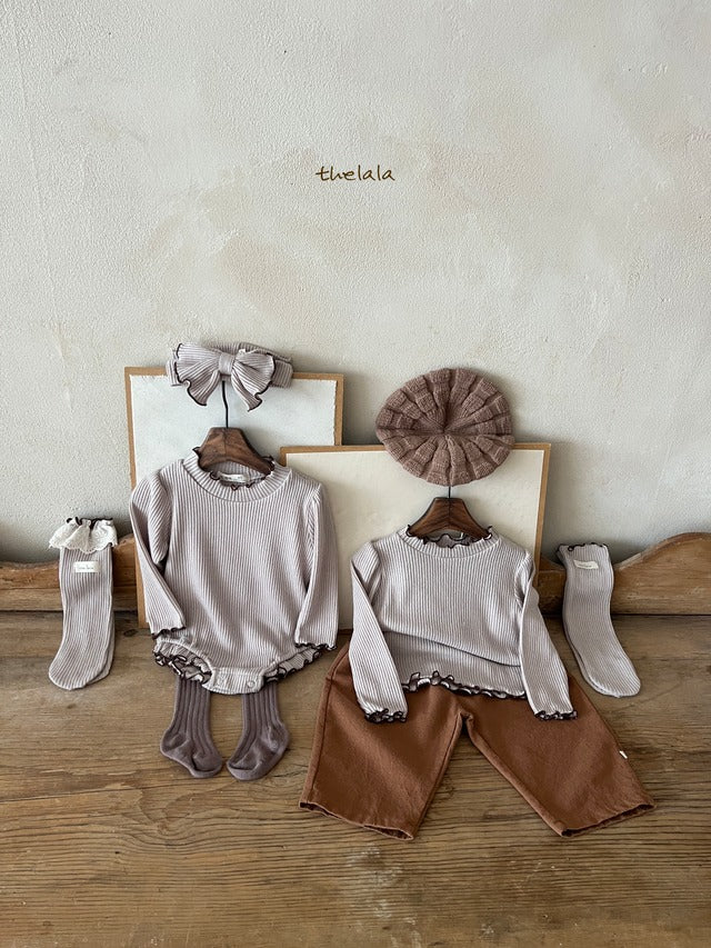 thelala / holy kneesocks