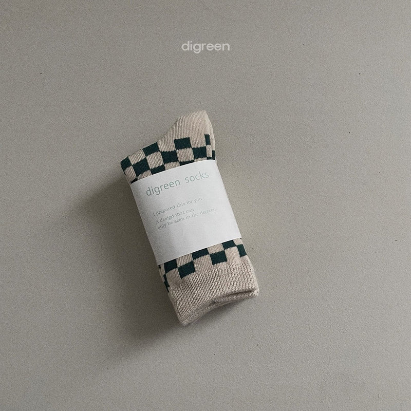 digreen /checkerboard socks