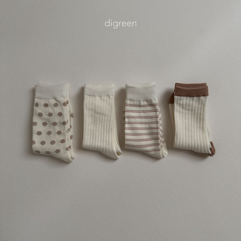 digreen / together white socks