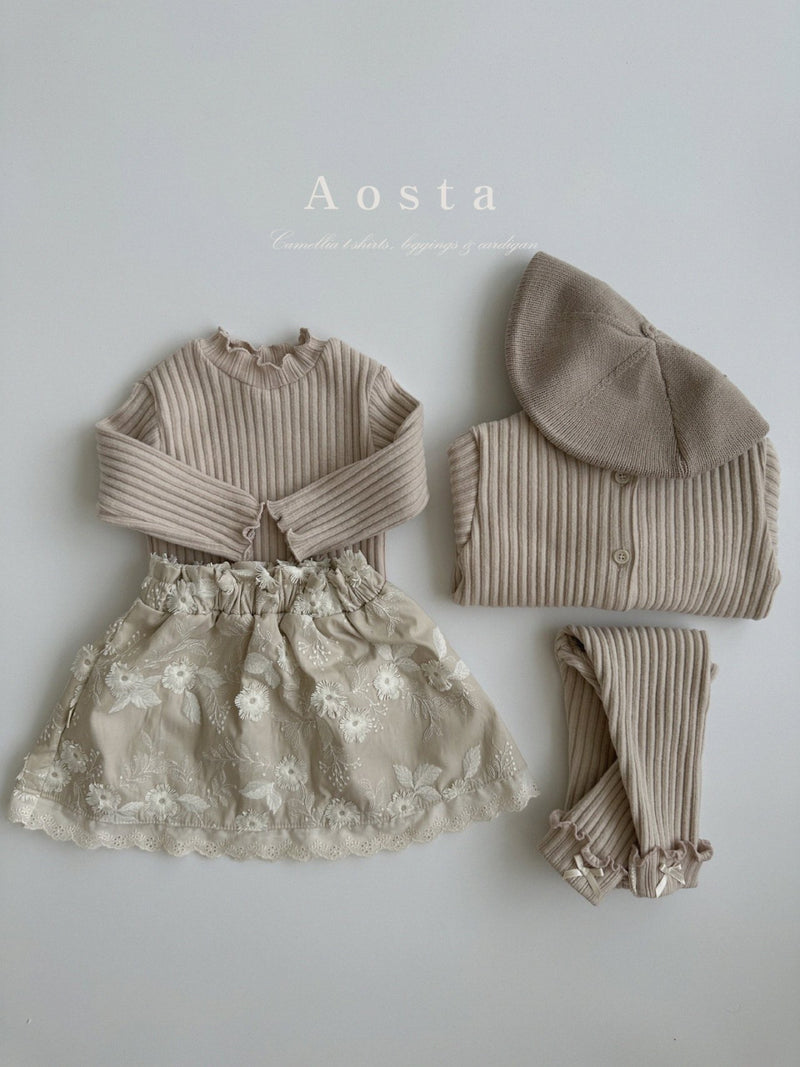 aosta / camellia tee