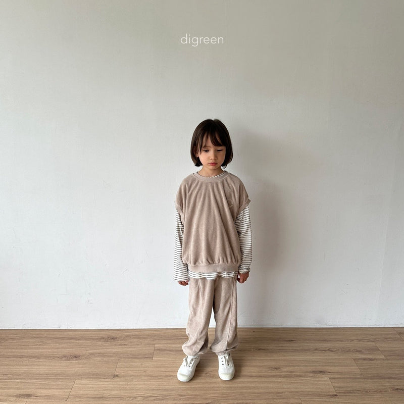 digreen / diagonal tee