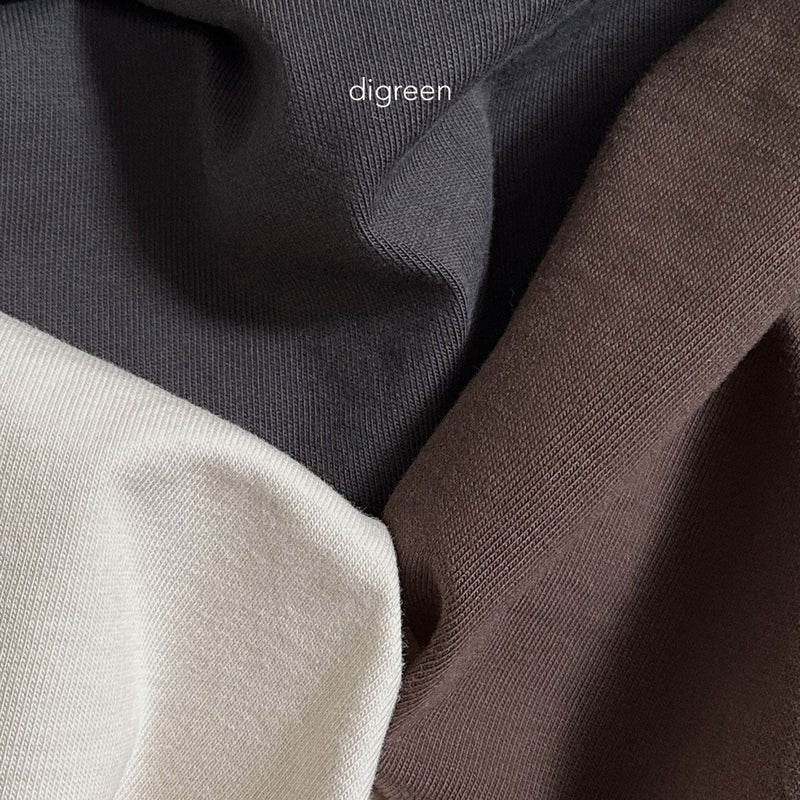 digreen / layered tee