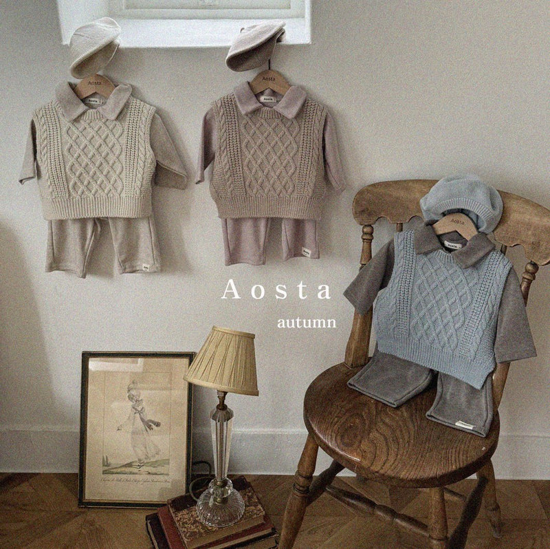 aosta / knit vest