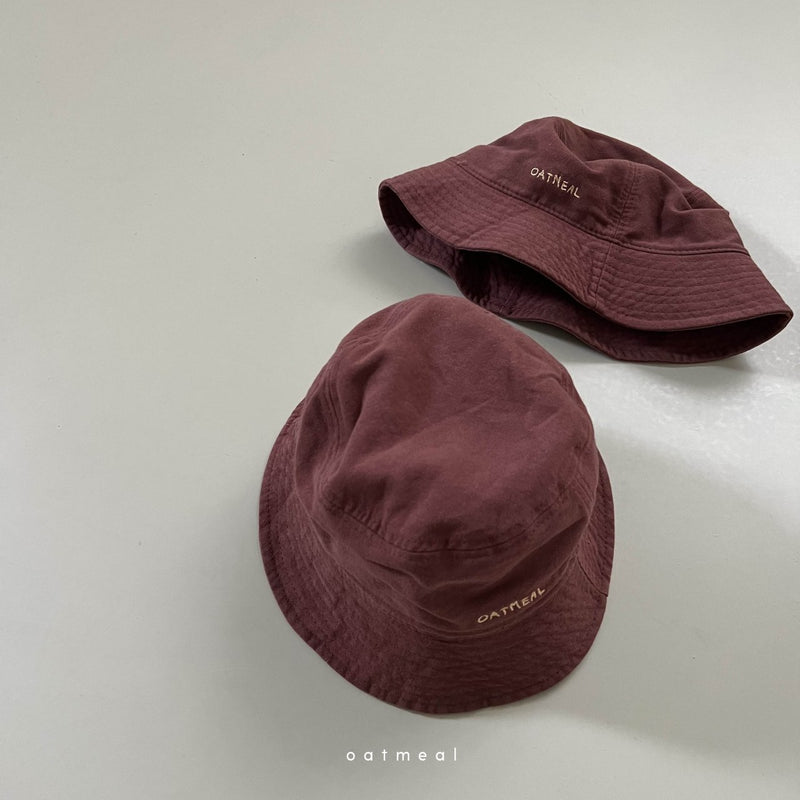 oatmeal / IU bucket hat