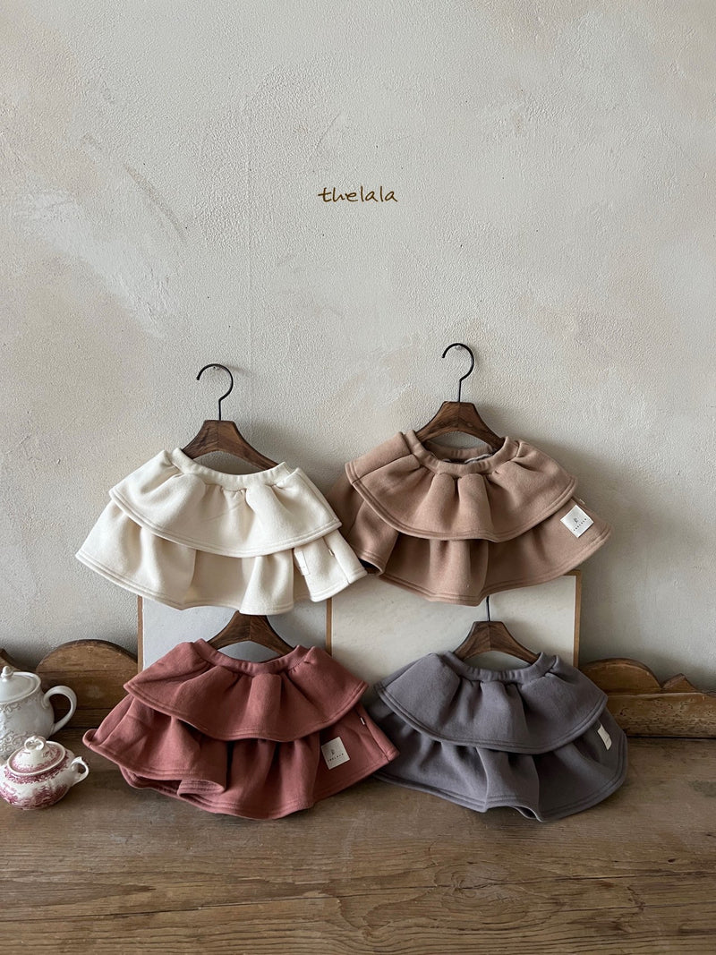 thelala / poo skirt
