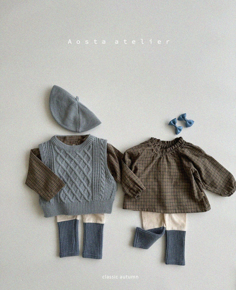 aosta / knit vest