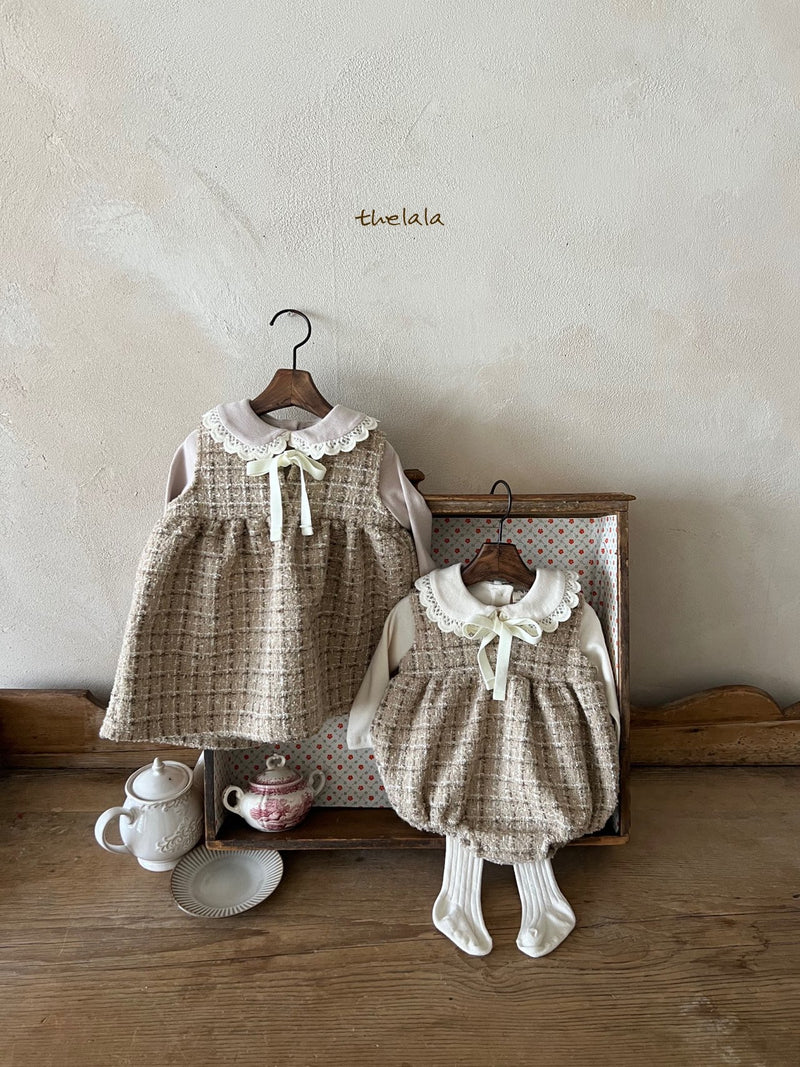 thelala / tweed suit