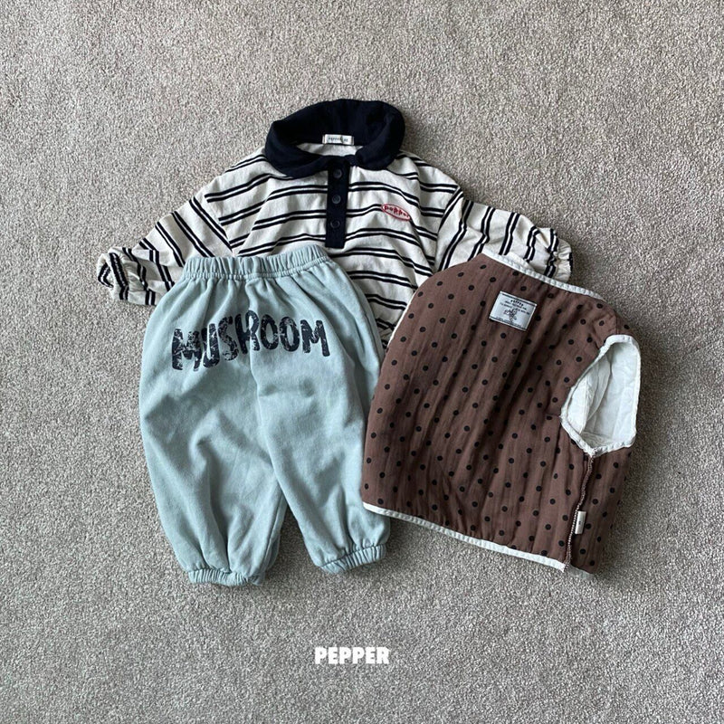 pepper / chex collar tee