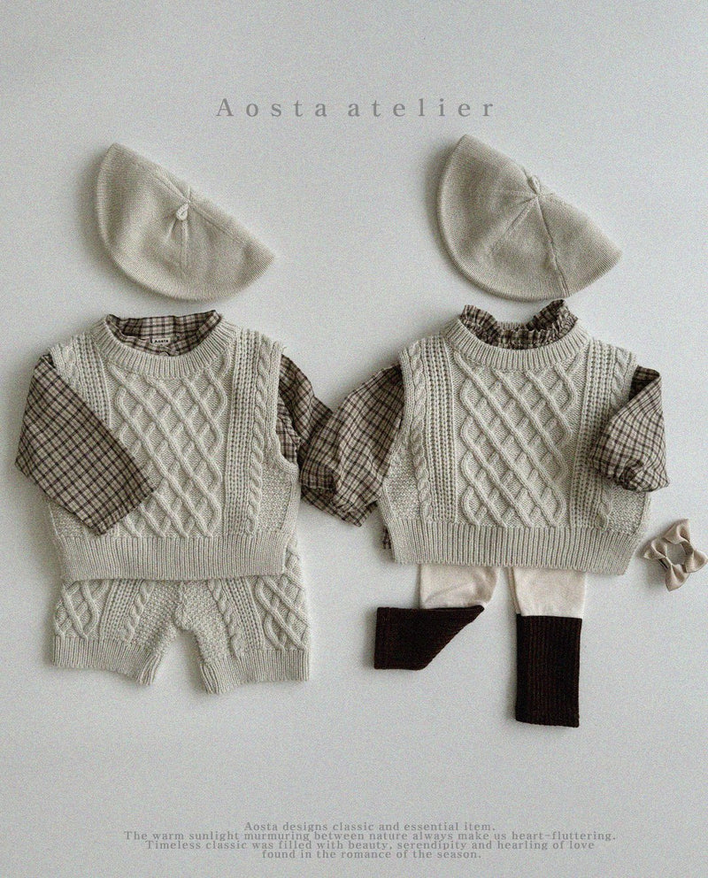 aosta / knit vest