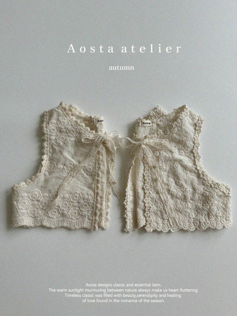 aosta / lace vest