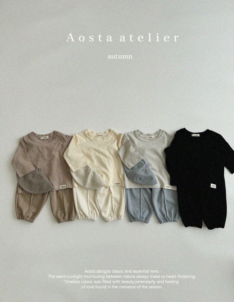 aosta / essential tee