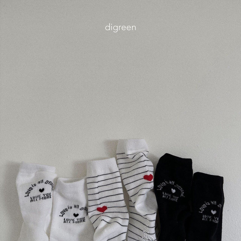 digreen / love socks