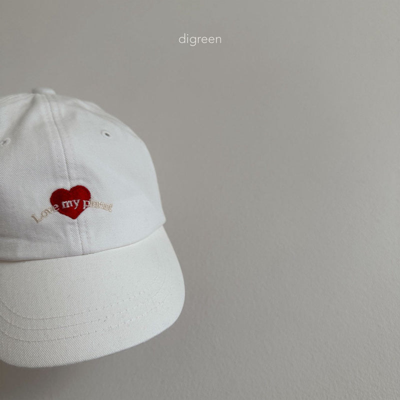 digreen / heart cap