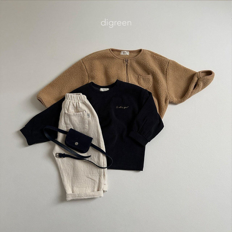 digreen / something tee