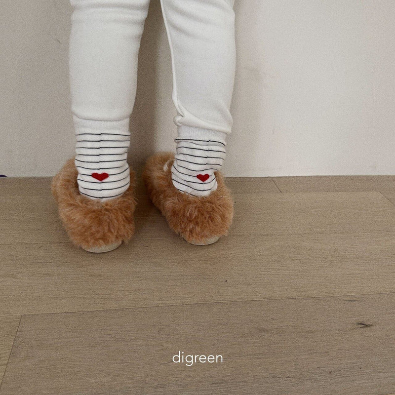 digreen / love socks