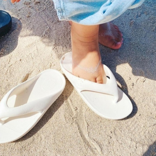 neko /  kurumi sandals