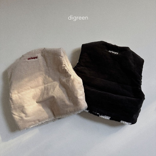 digreen / crispy vest