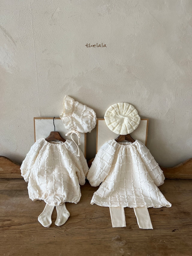 thelala / square suit