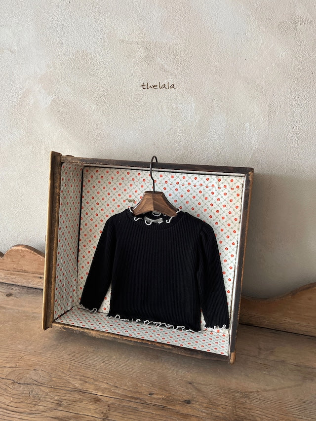 thelala / holy tee