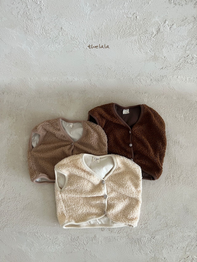 thelala / poodle vest