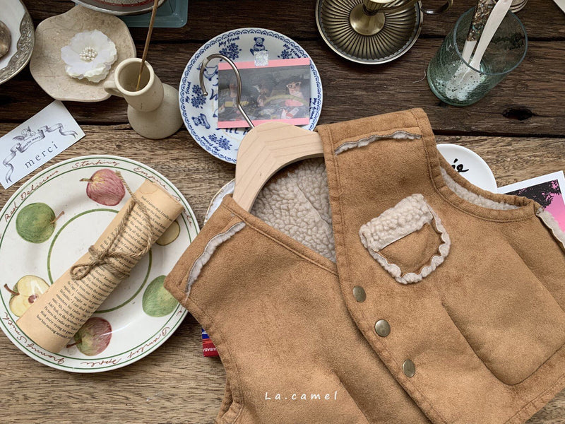 la camel / kino reversible vest 2023