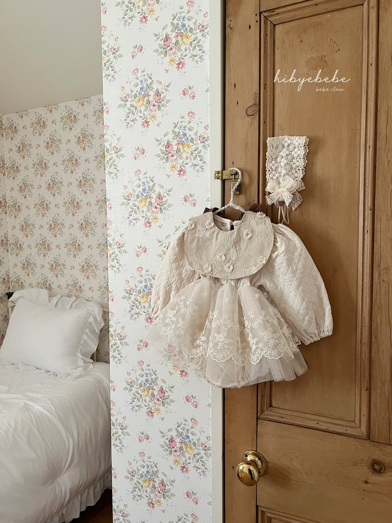 hi byebebe / bebe marguerite lace suit